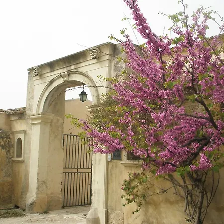 Zottopera - Country Chiaramonte Gulfi
